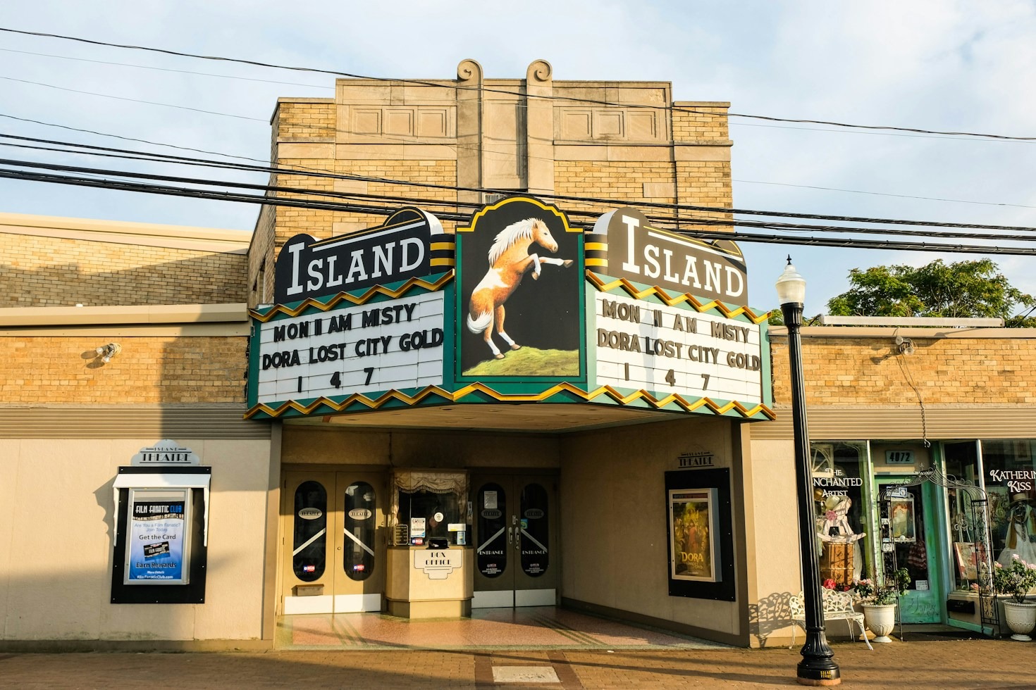 Behind the Scenes: How Indie Films Are Taking Over Hollywood